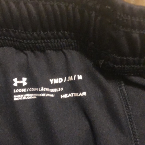 Under Armour Boy’s athletic shorts - Picture 3 of 3